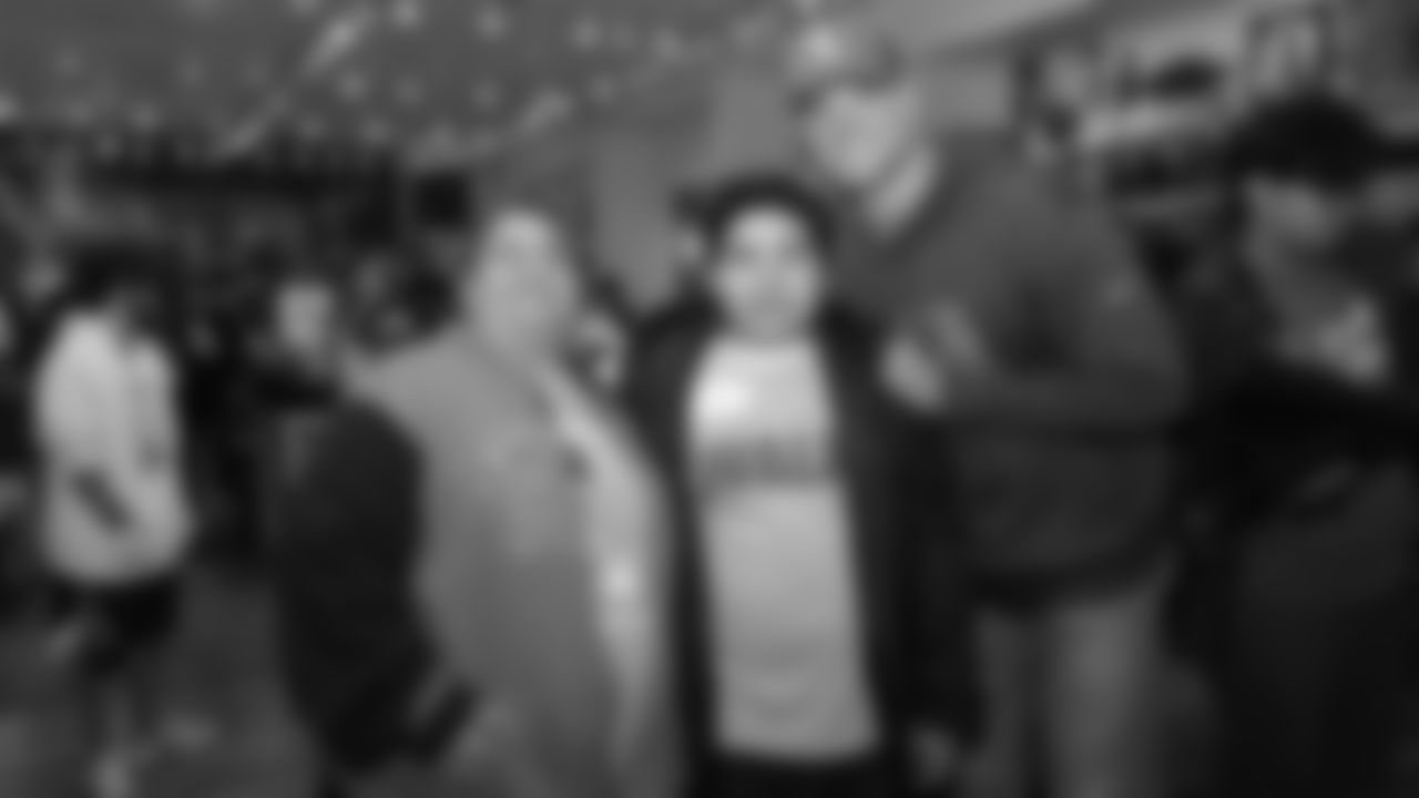 Levi's® and Mike McGlinchey Shop with a Player Event