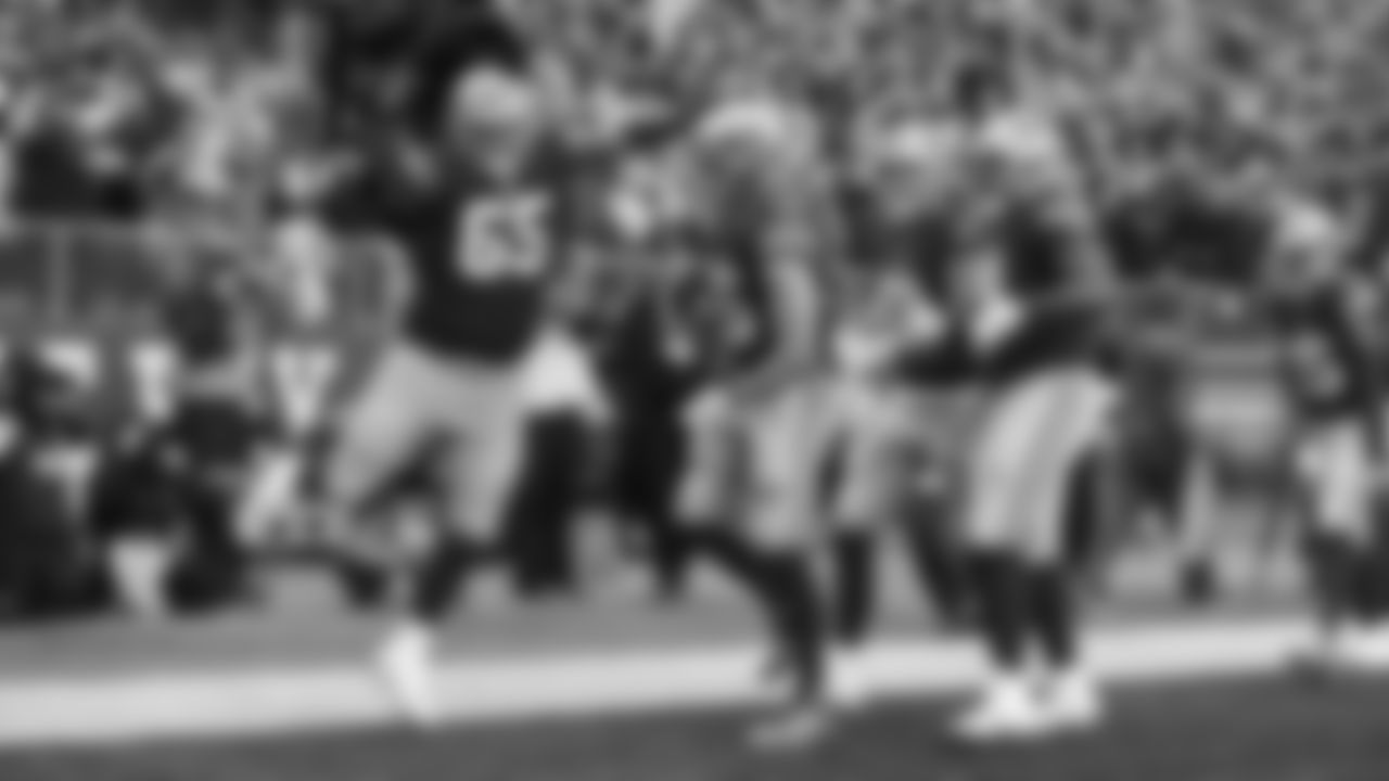 OL Aaron Banks, TE George Kittle