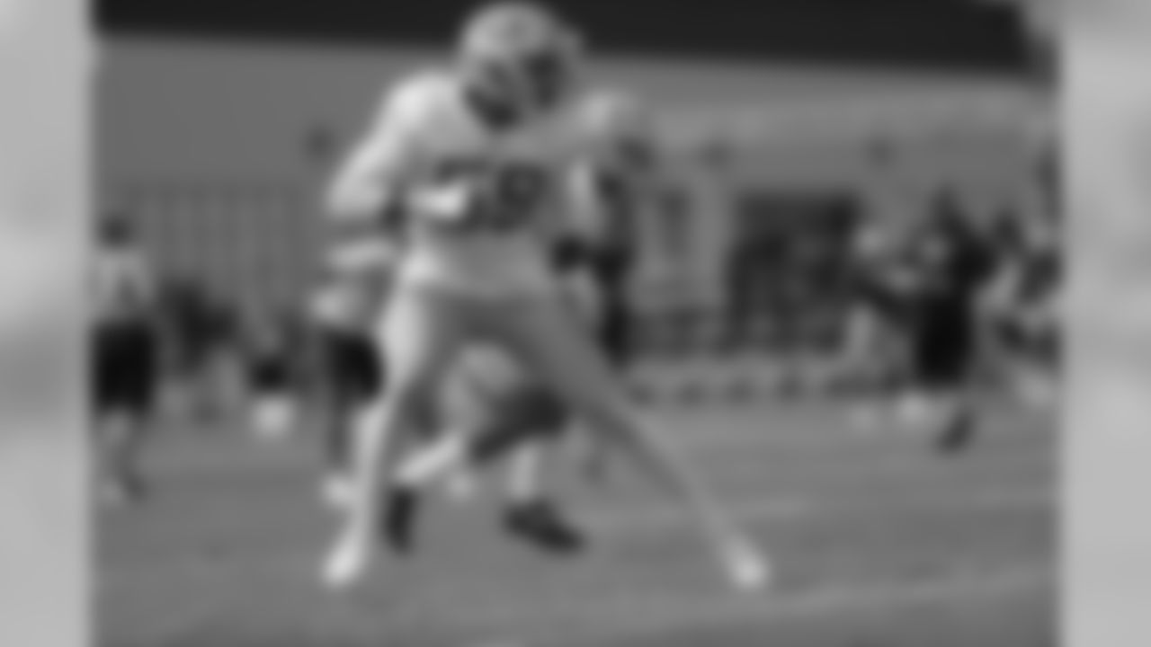 LB Korey Toomer