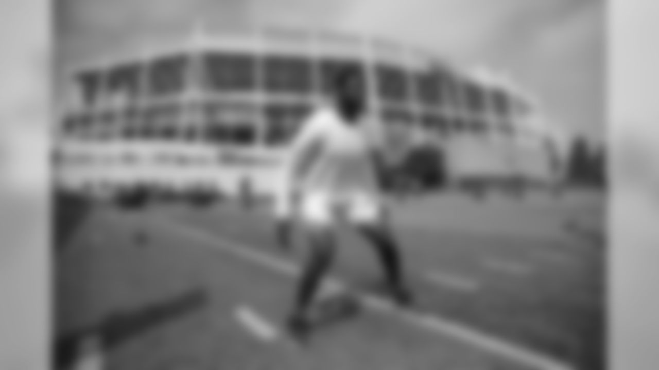WR Victor Bolden Jr.