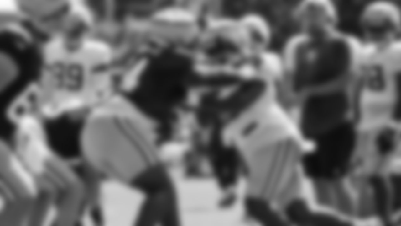 OL Spencer Burford, DL T.Y. McGil