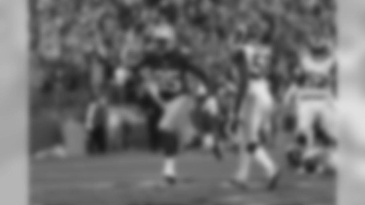 85 -- Vernon Davis