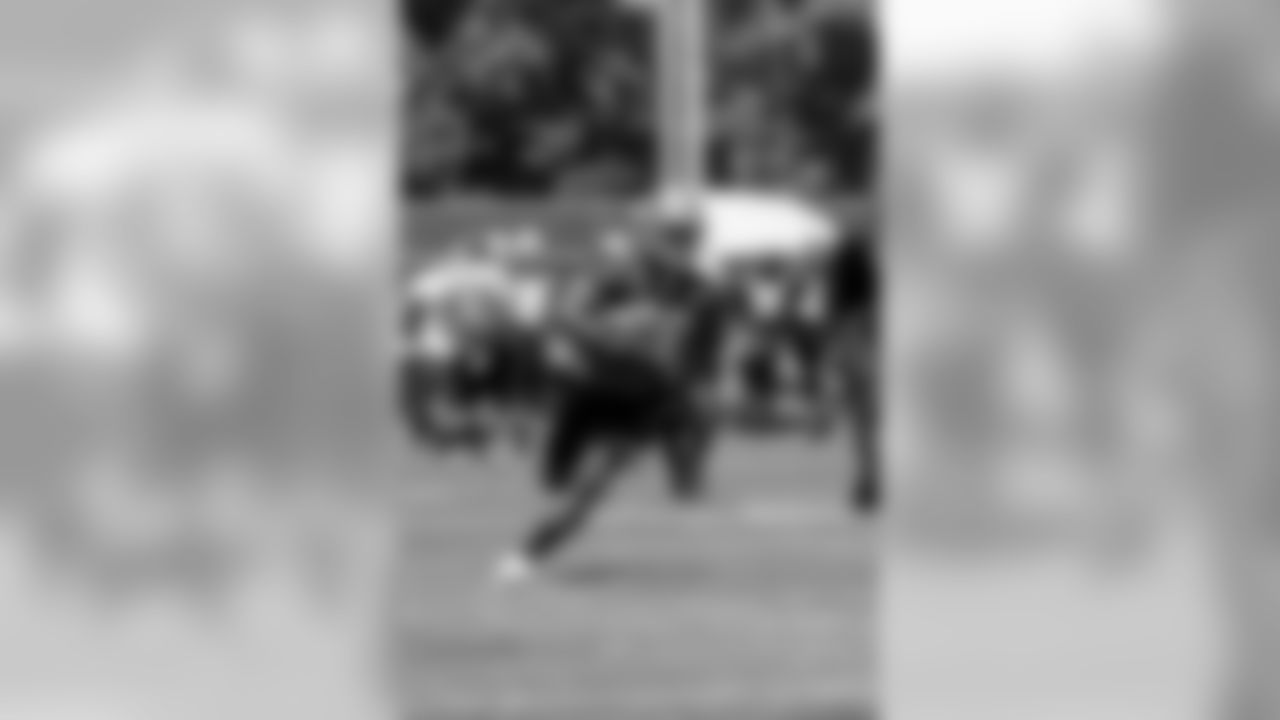 RB Carlos Hyde