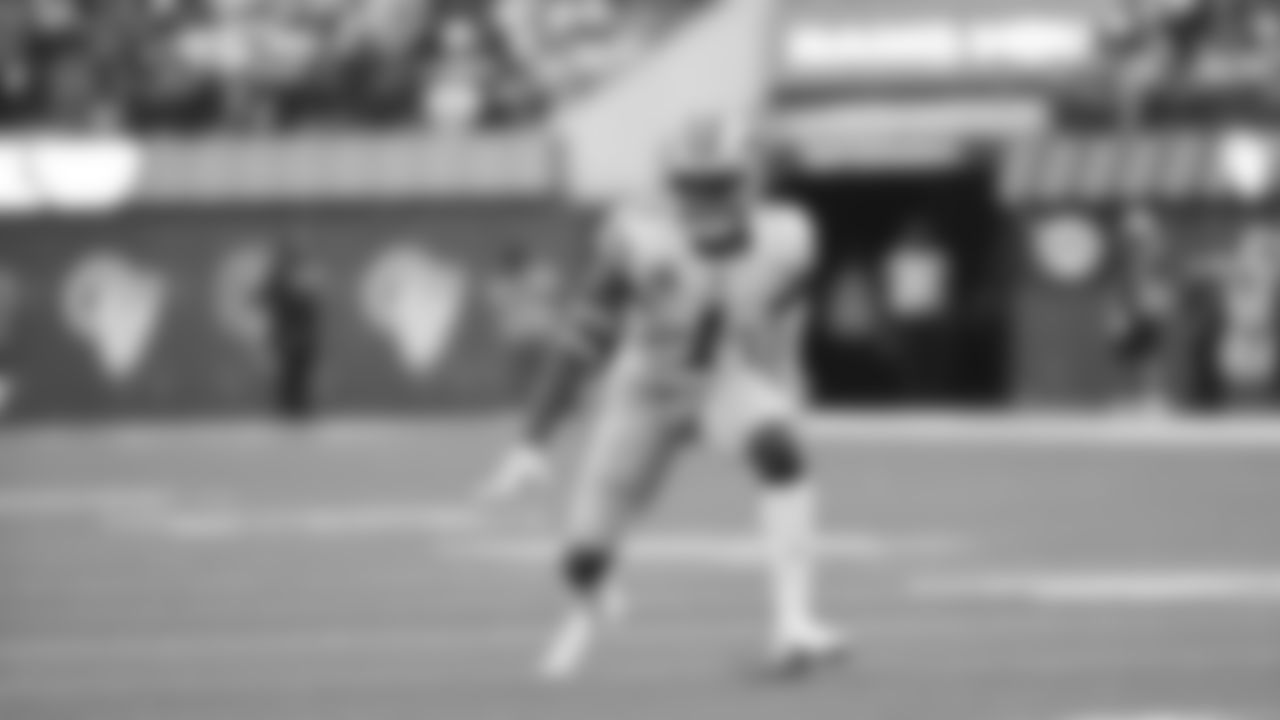 DB Jimmie Ward