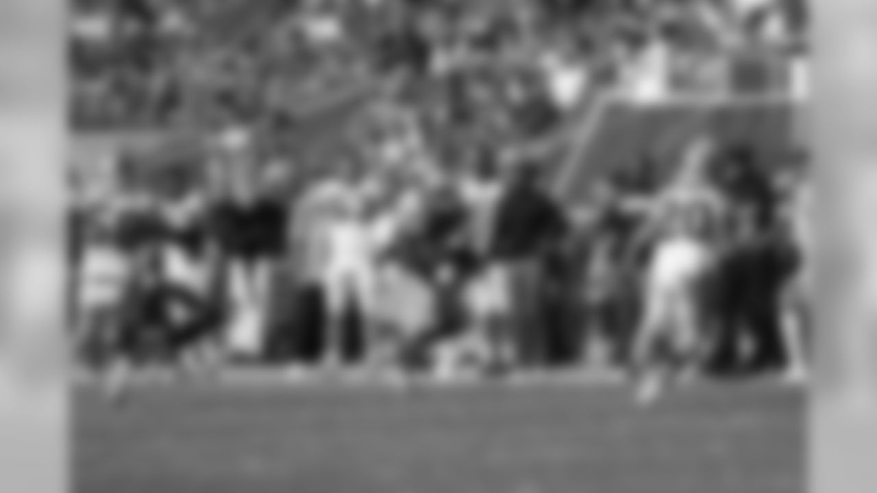 RB Carlos Hyde