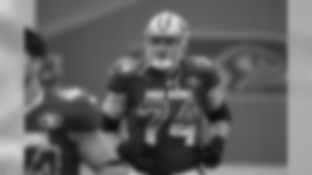 T Joe Staley