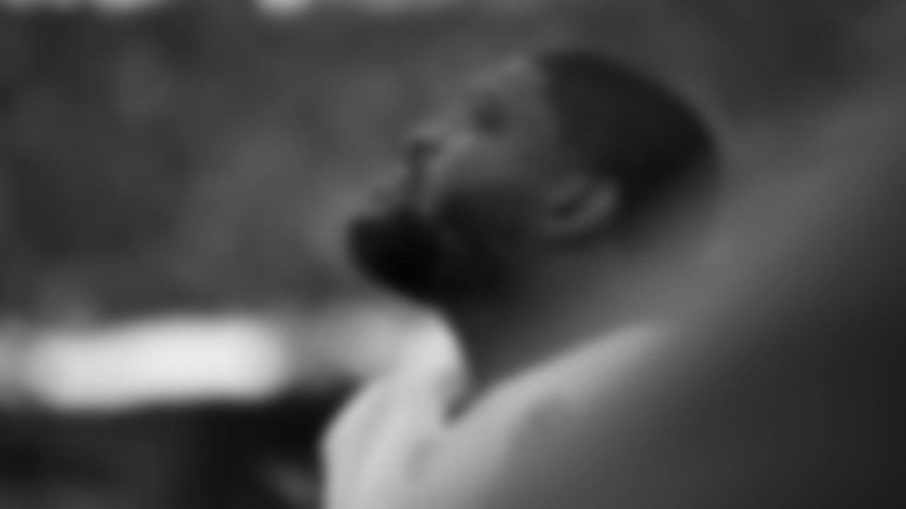 OL Laken Tomlinson