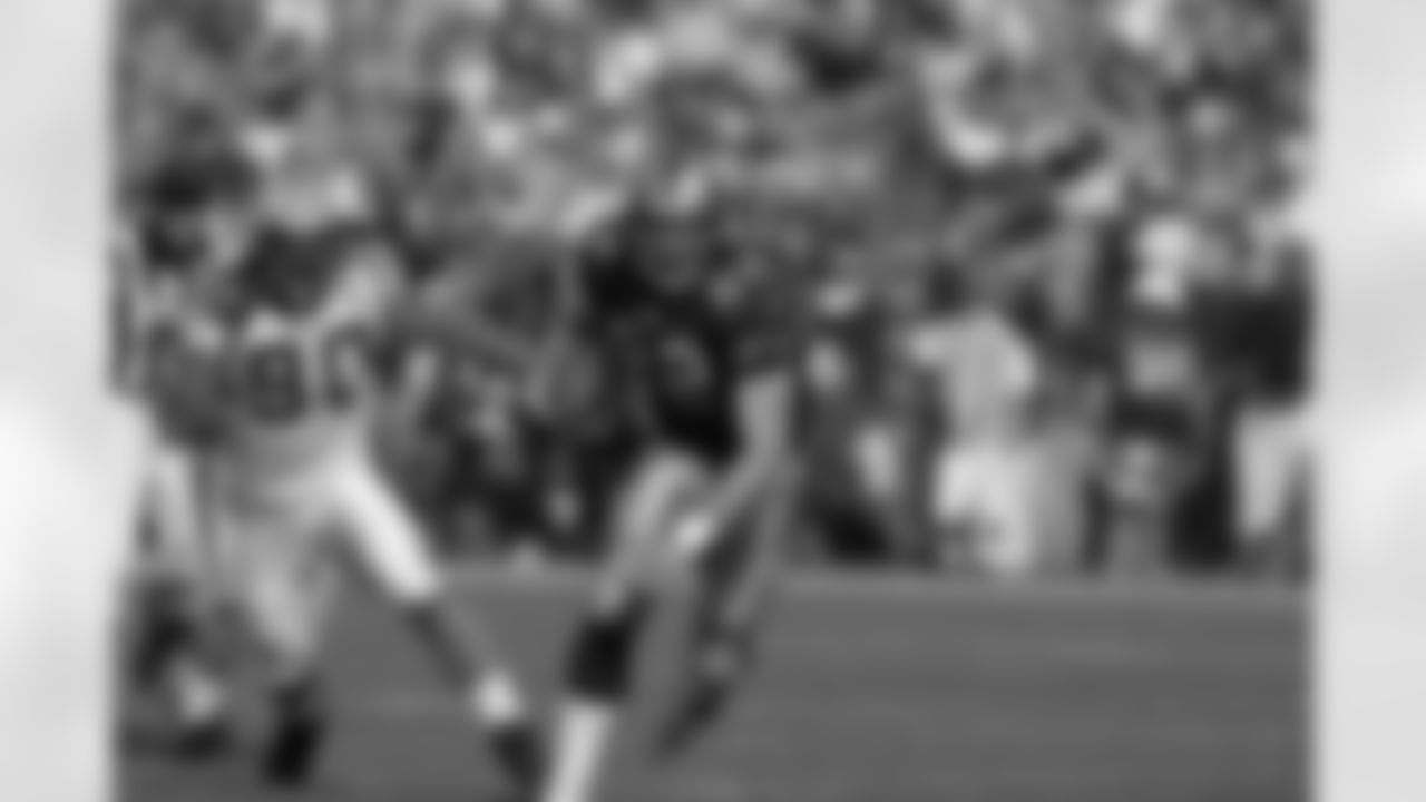 2004 -- 49ers tight end Eric Johnson.