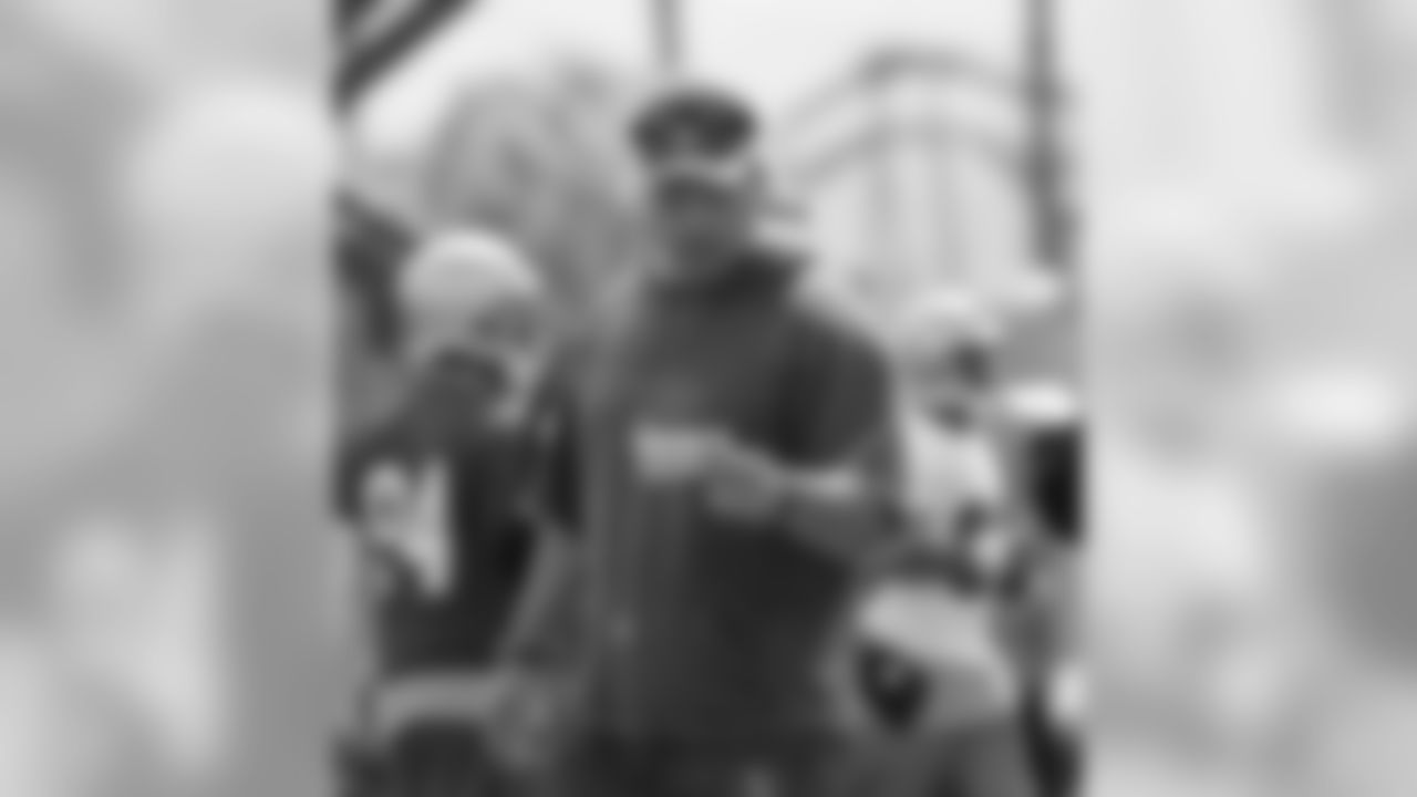 Defensive coordinator Greg Manusky