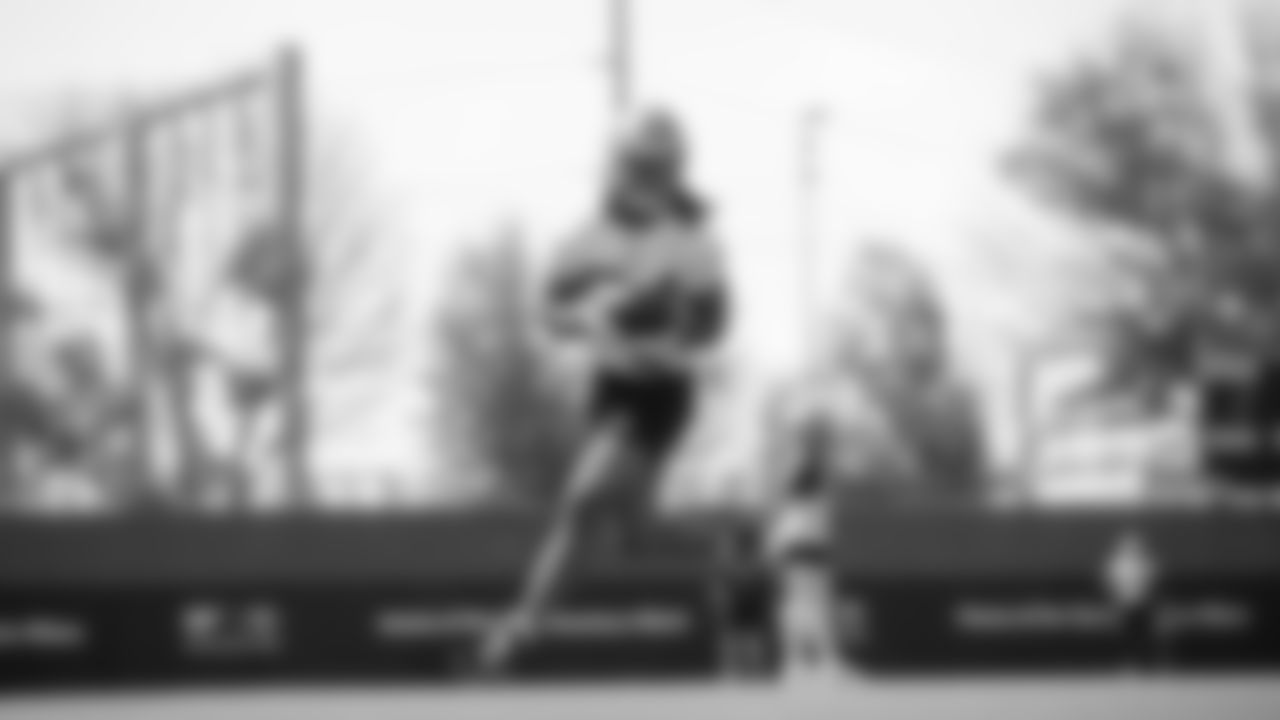 LB Fred Warner