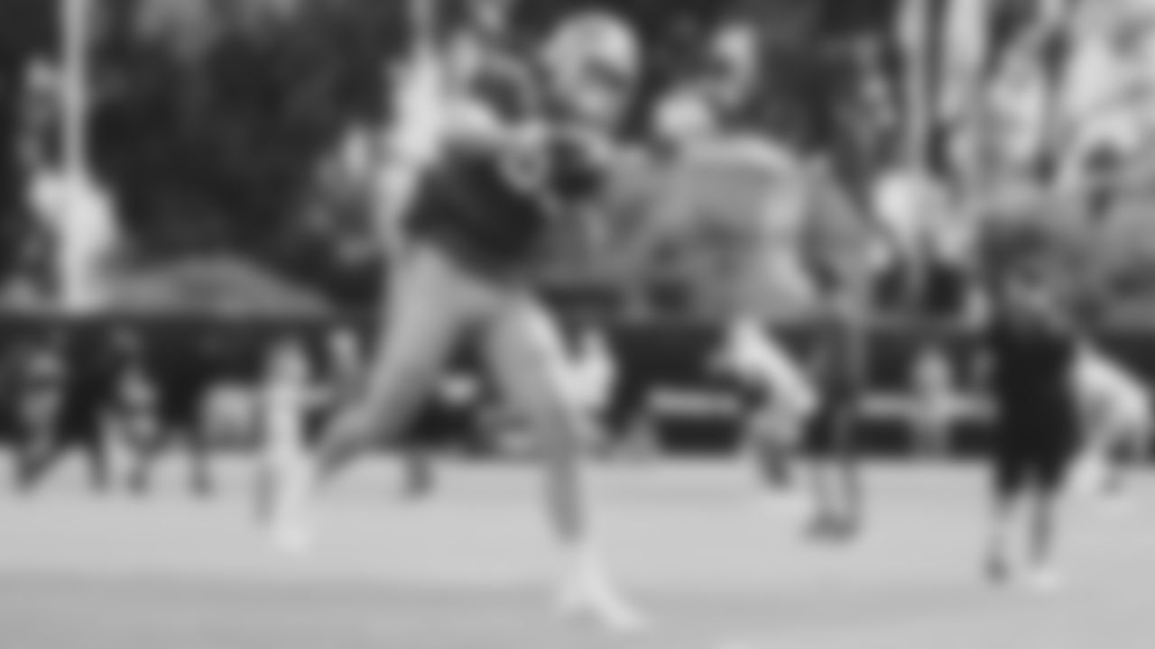 TE Ross Dwelley
