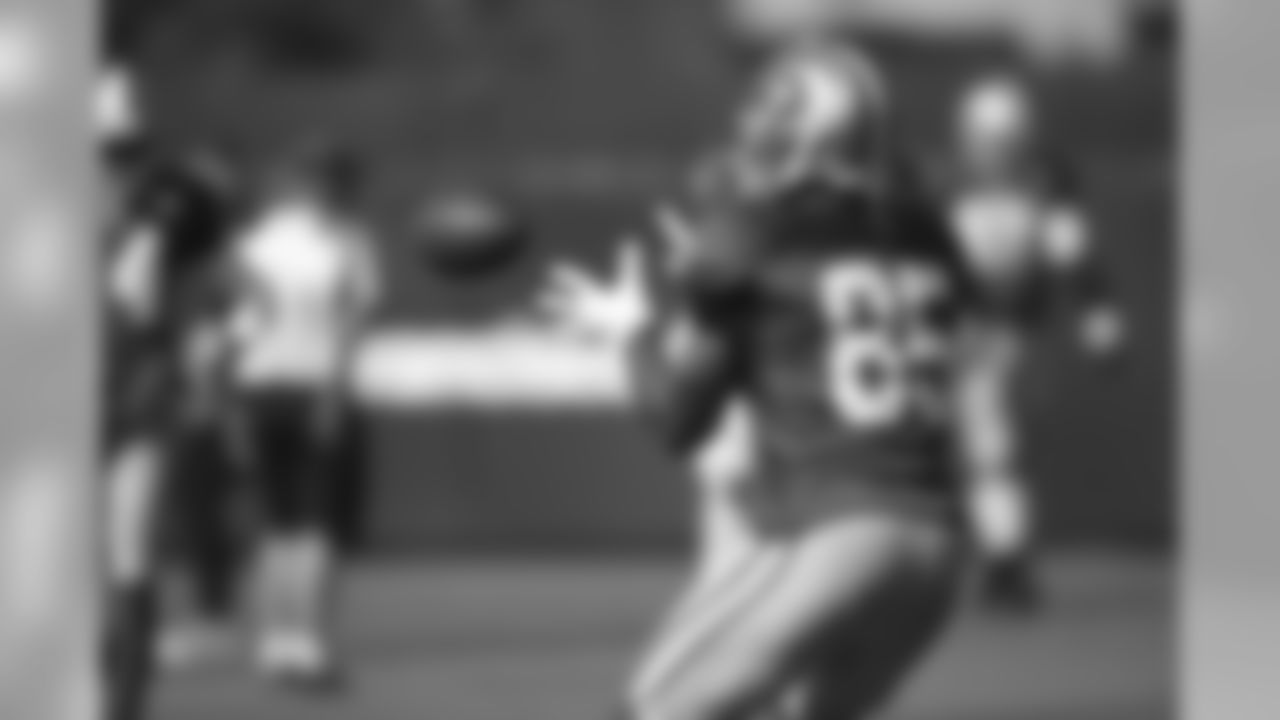 Vernon Davis
