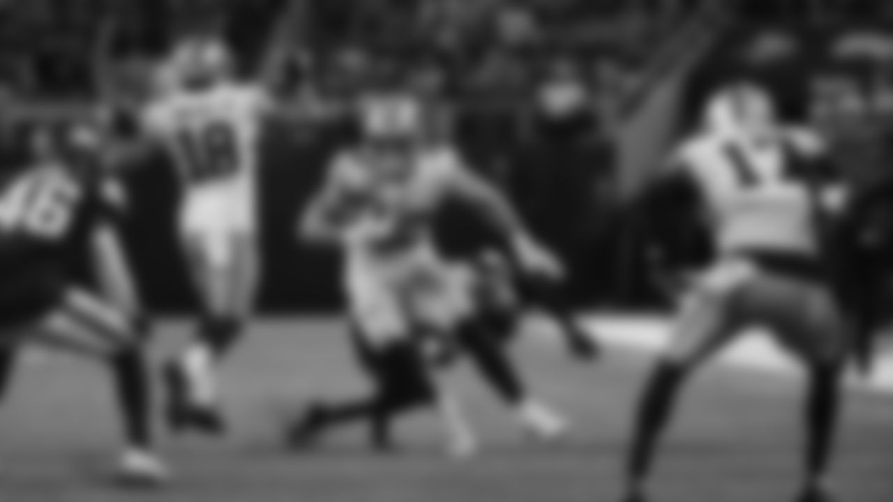 TE Ross Dwelley