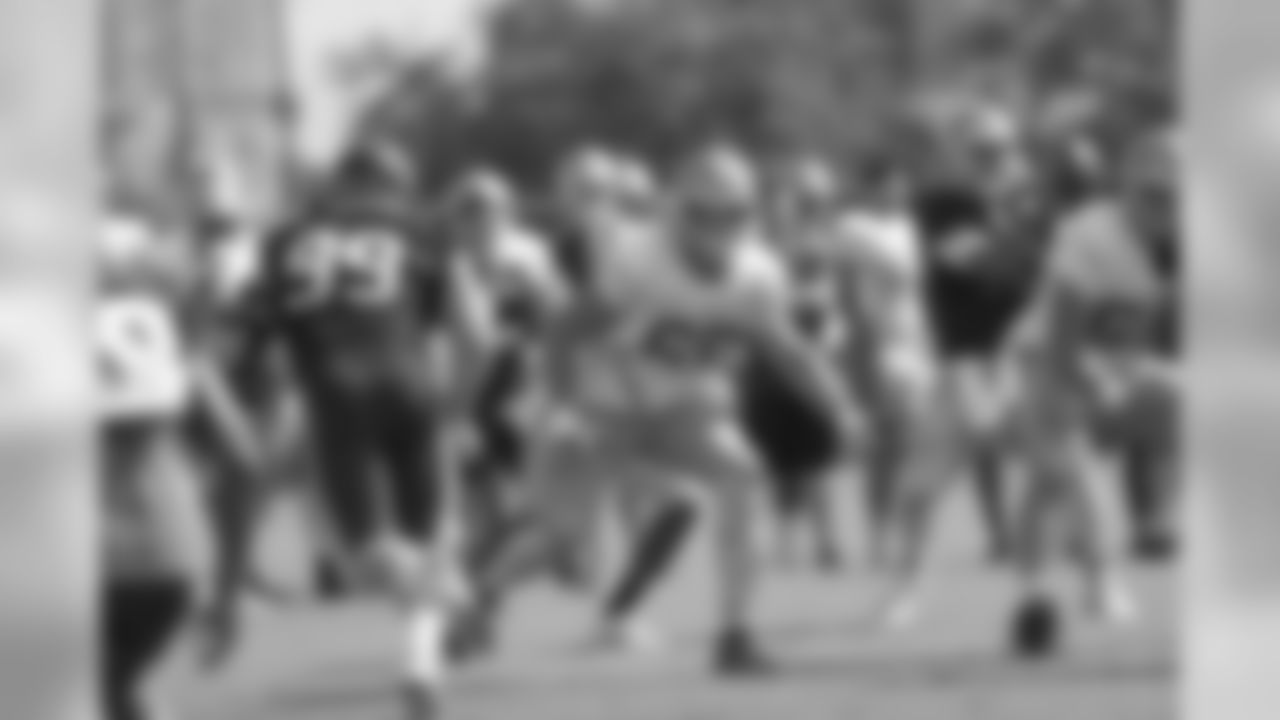 T Mike McGlinchey