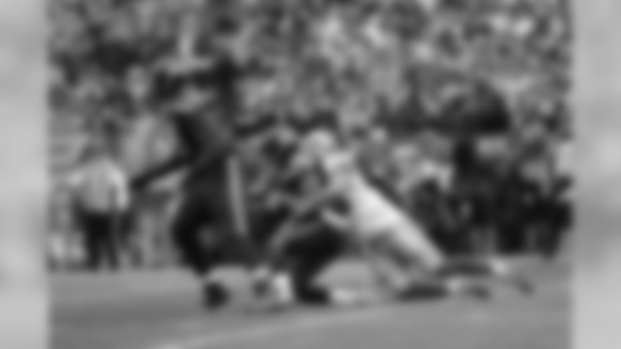 2017 -- LB Aaron Lynch