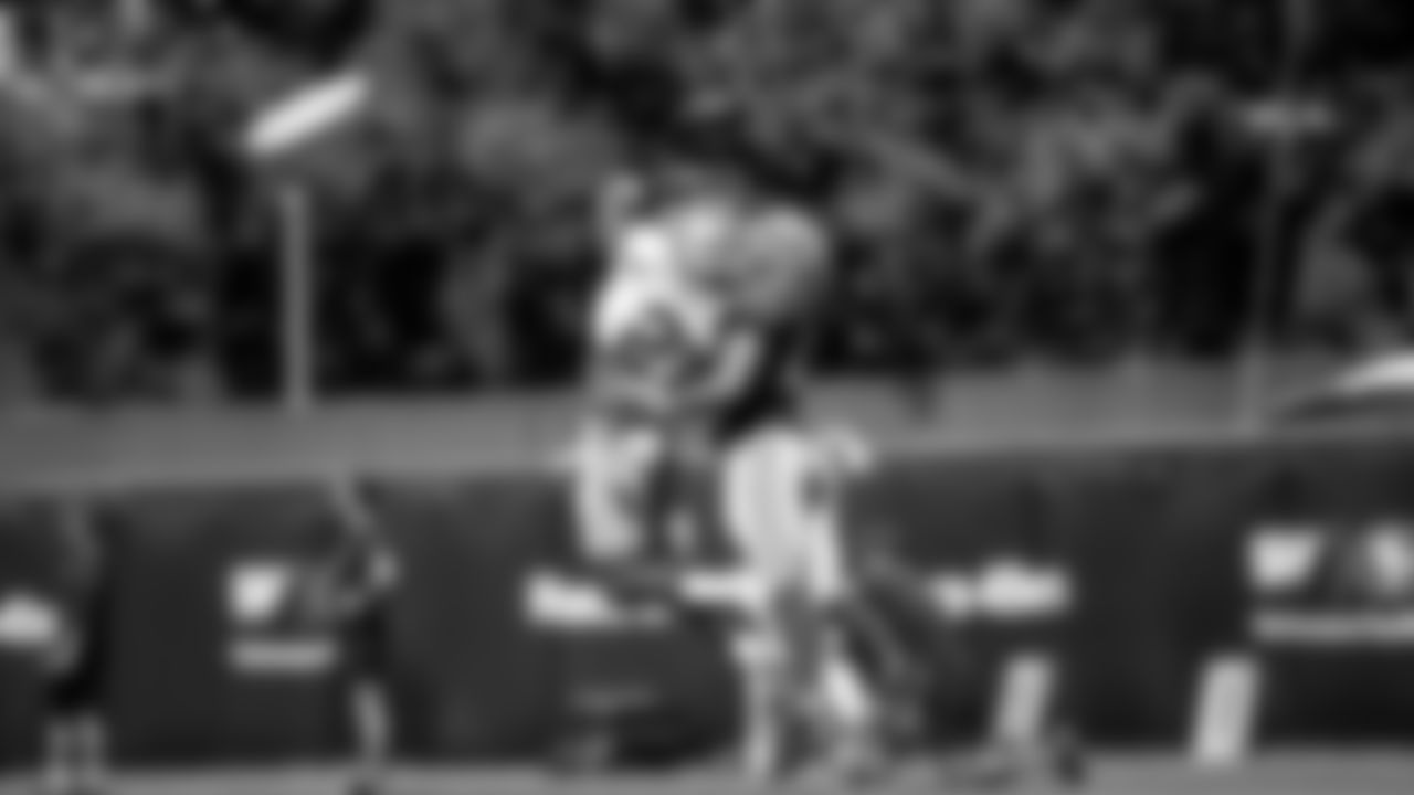 DB Adrian Colbert