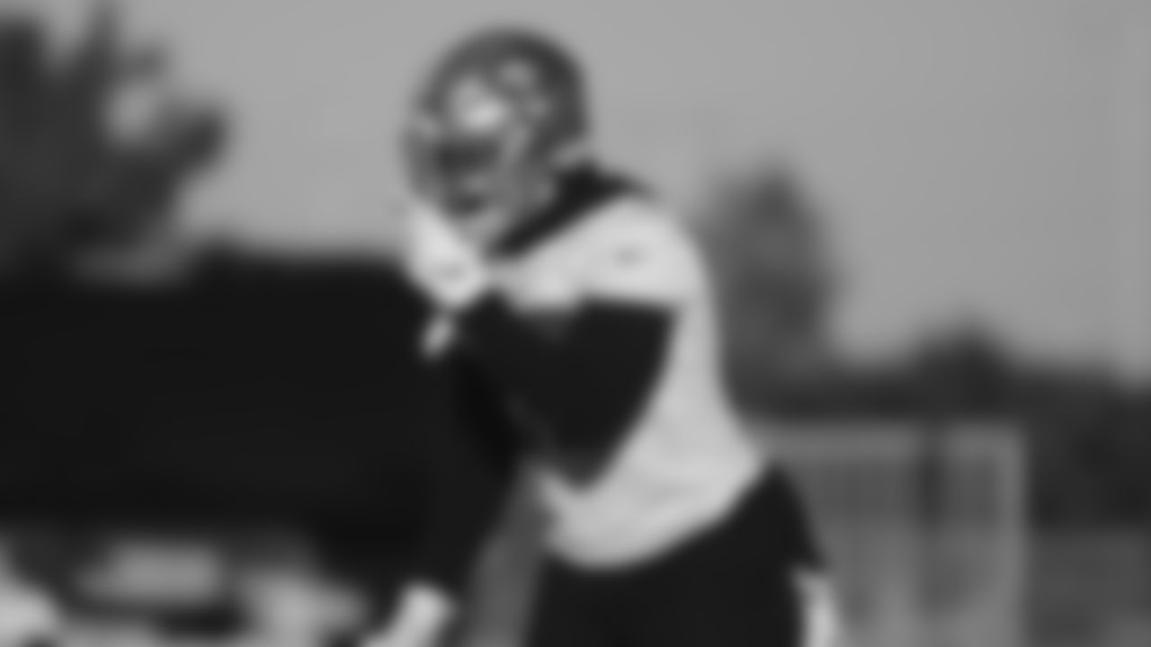 LB Dre Greenlaw