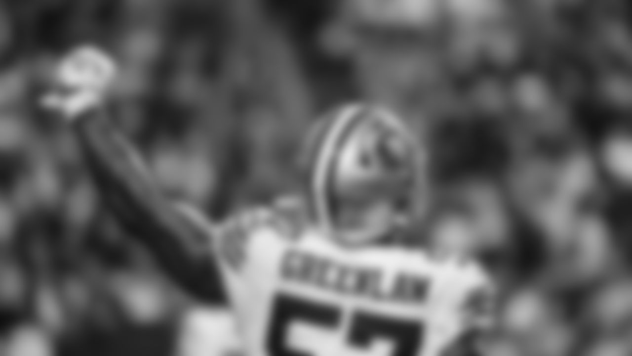 LB Dre Greenlaw
