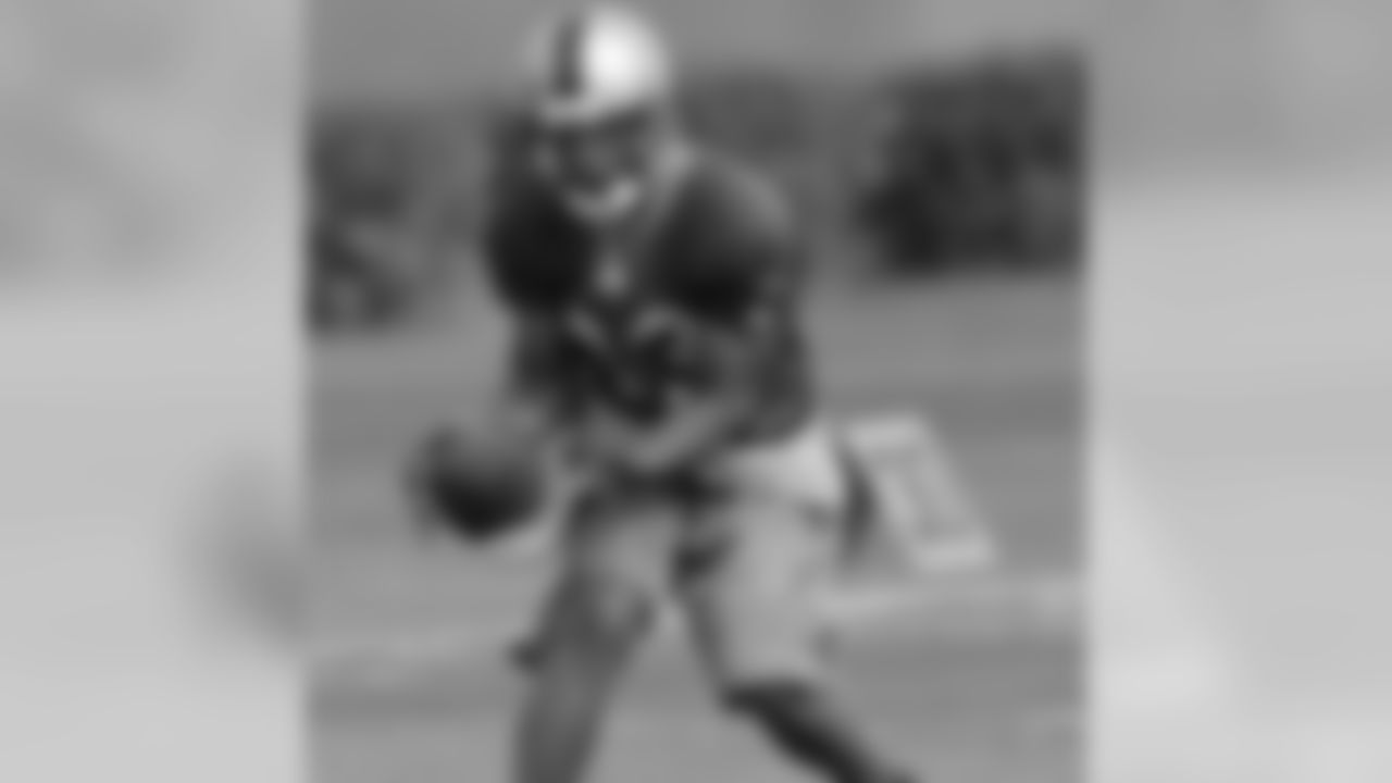 WR Arnaz Battle