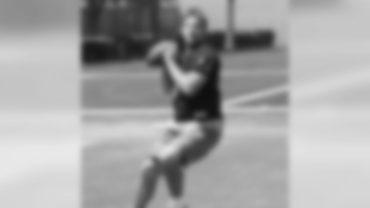 QB Drew Olson