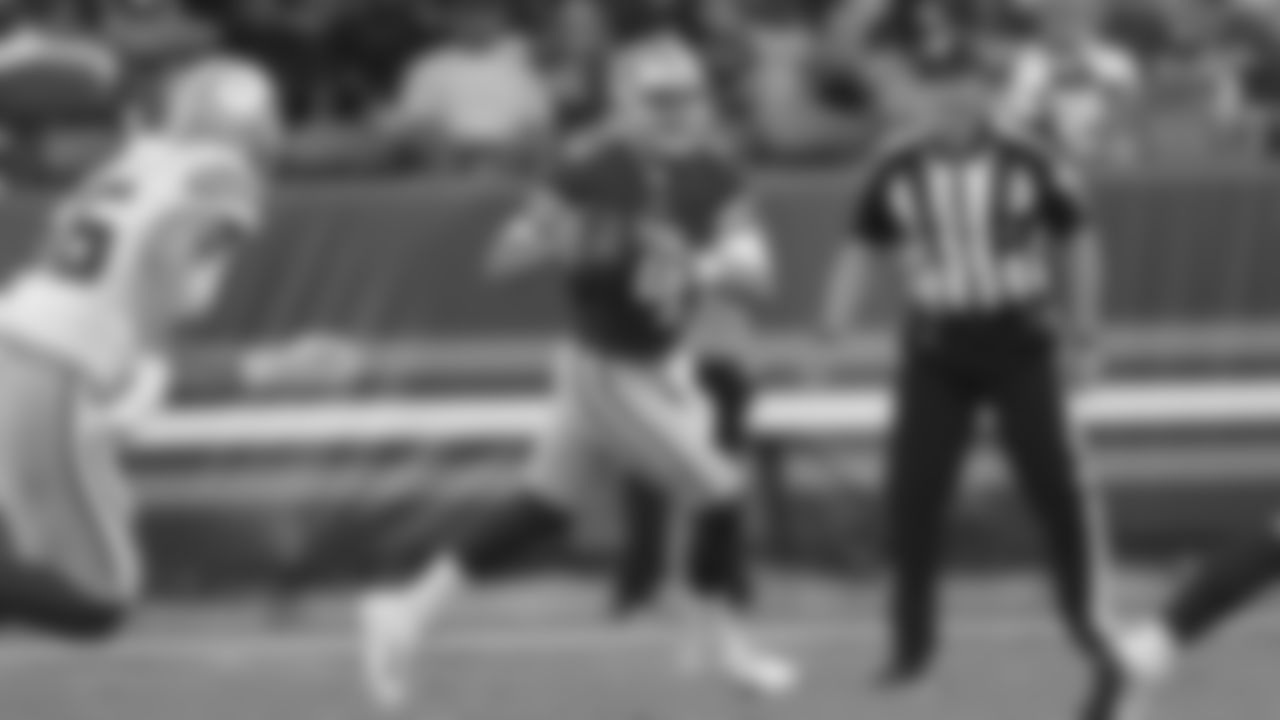 QB Nick Mullens