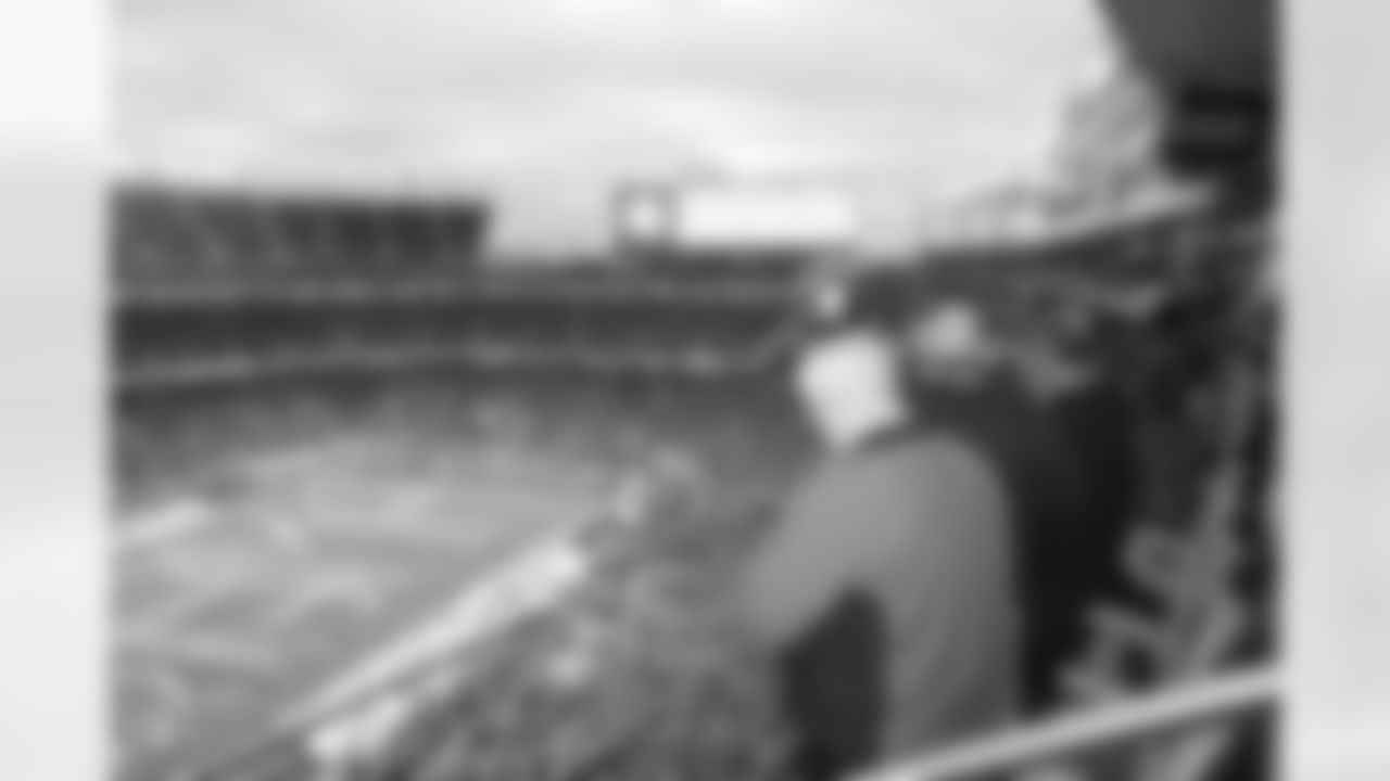 Suite 703_07.42.01_02