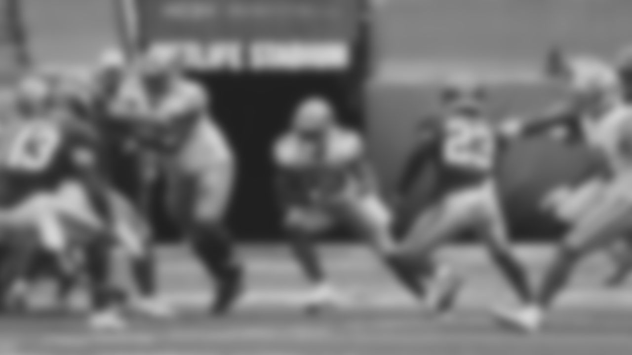 RB Jeff Wilson Jr.