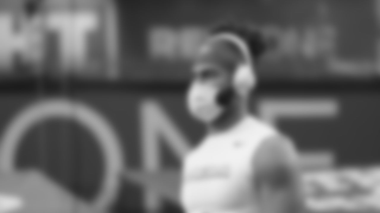 LB Fred Warner