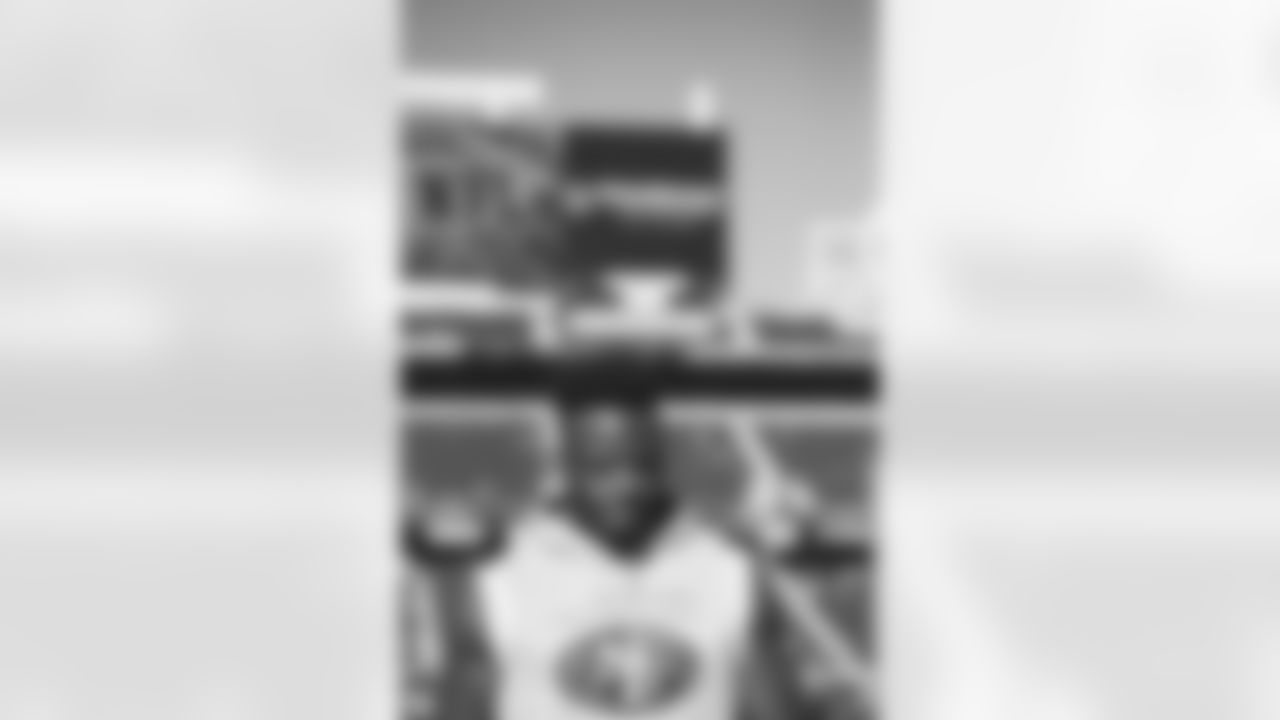DL Samson Ebukam