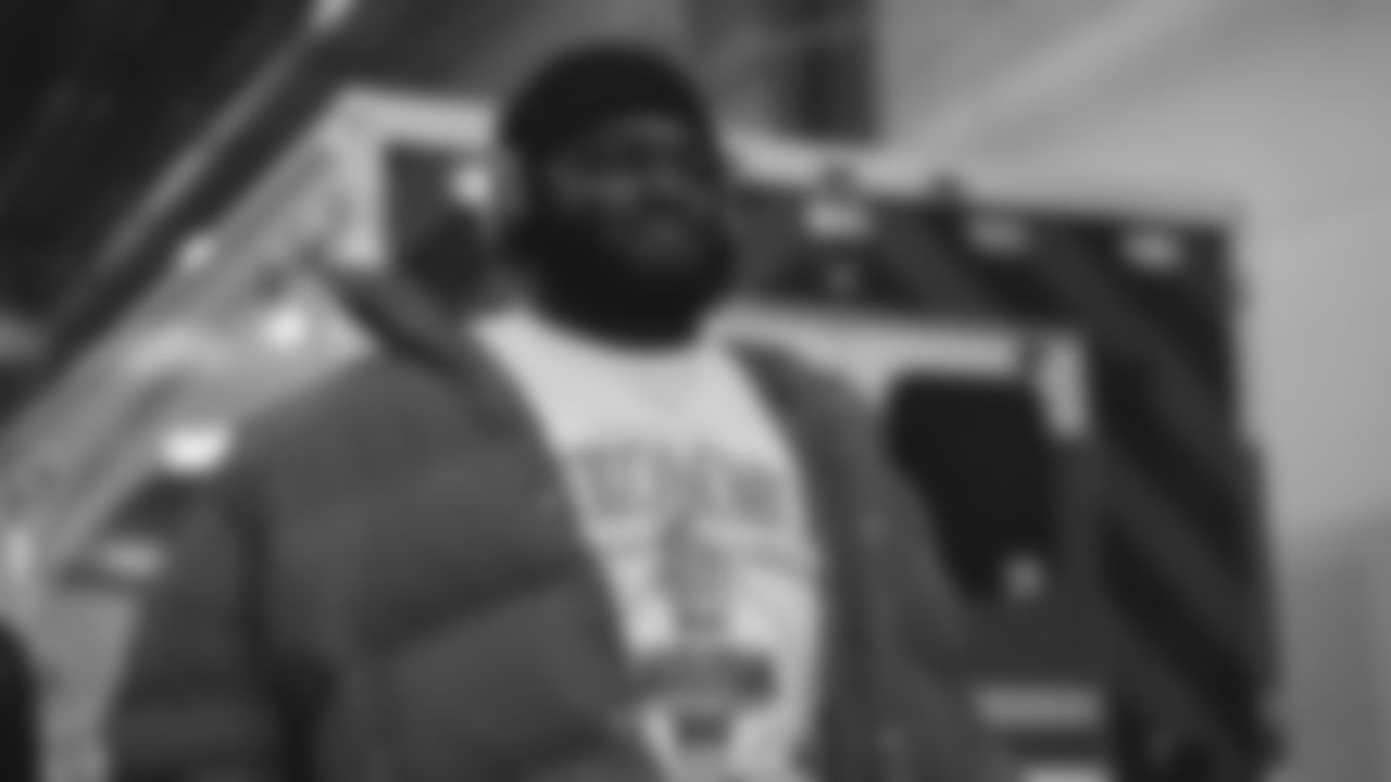 DL D.J. Jones
