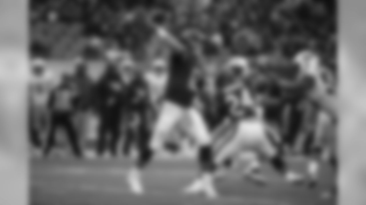 QB 12 Matt Barkley