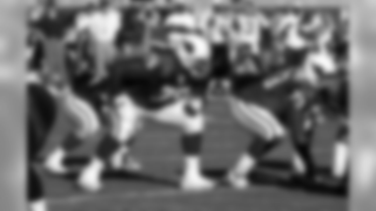 2001: OT, Leonard Davis - Texis