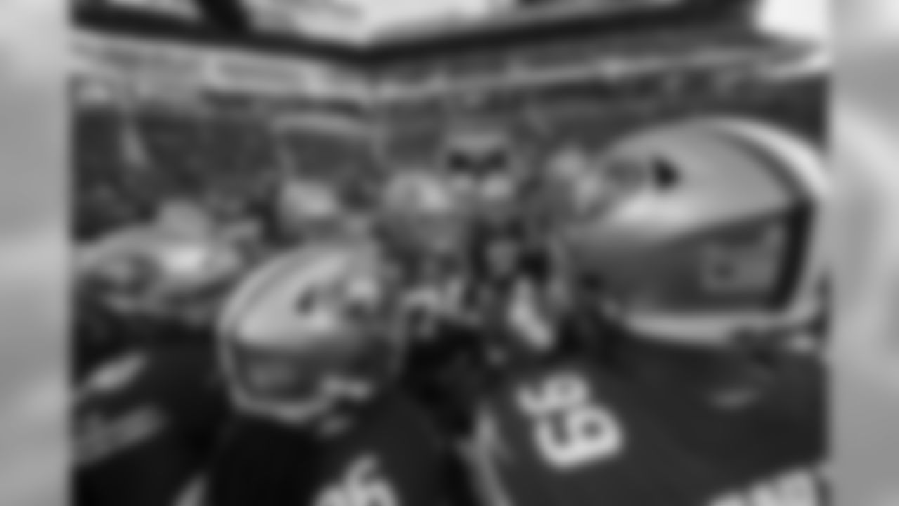 T Joe Staley