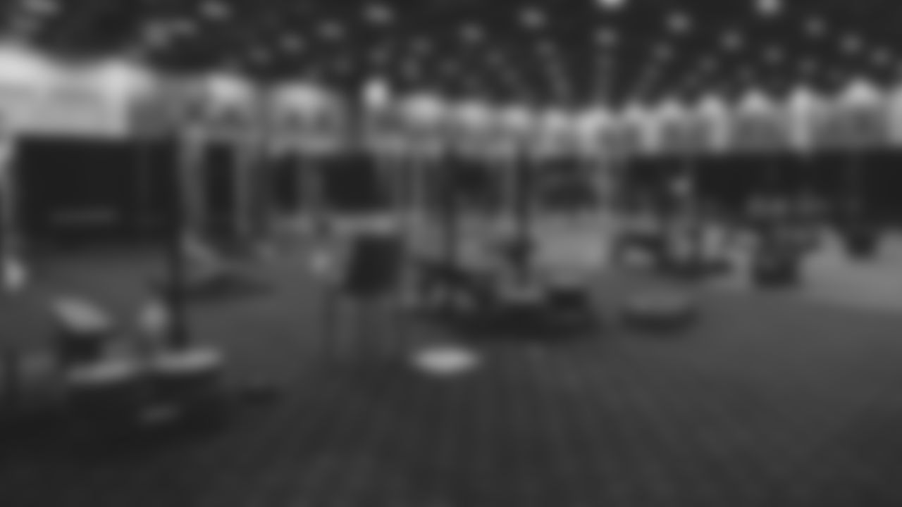 Behind the Scenes of the 49ers Setup in Arizona