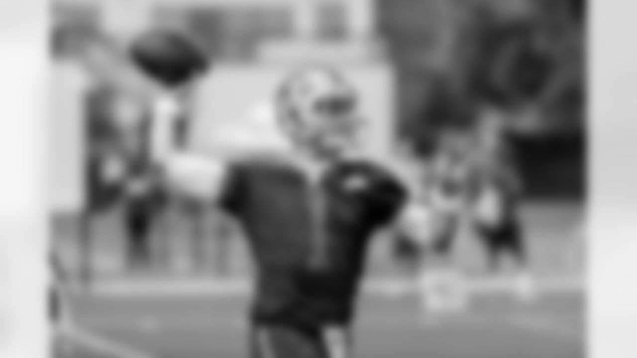 QB Nick Mullens