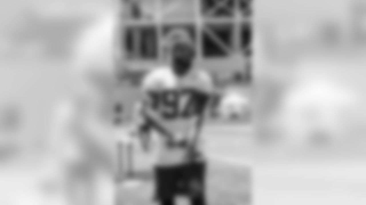 LB Dekoda Watson