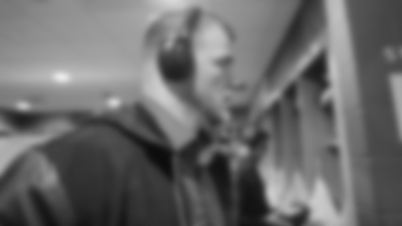 T Mike McGlinchey