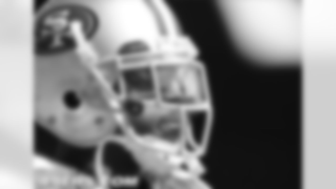 LLoyd captured Morgan's focus before a 49ers home game.