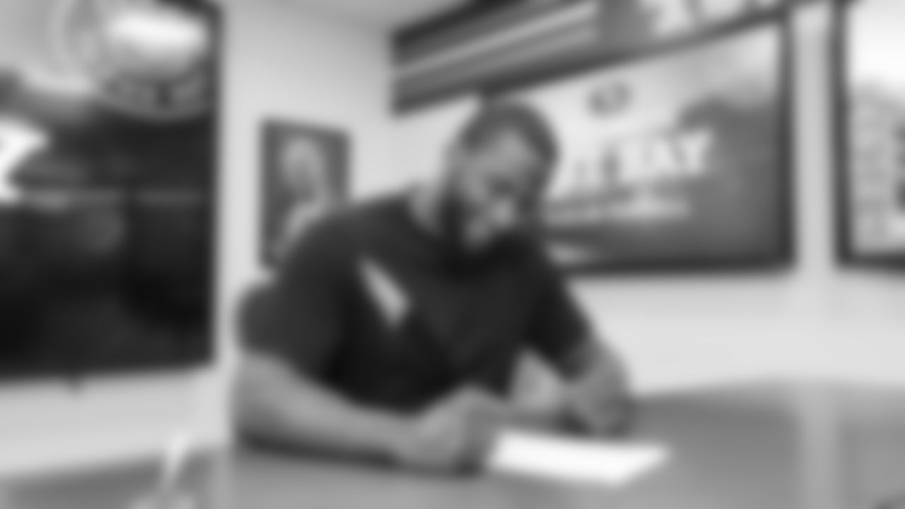 DL Clelin Ferrell