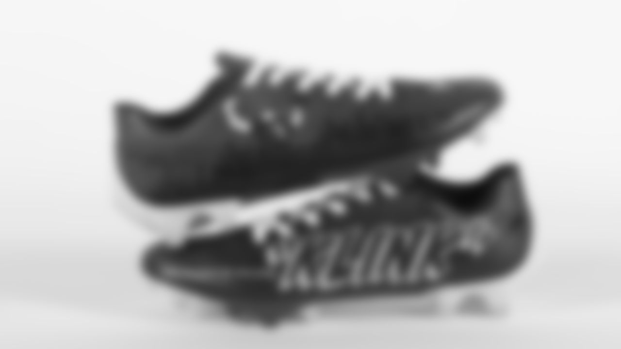 WR River Cracraft
Hilinski's Hope Foundation