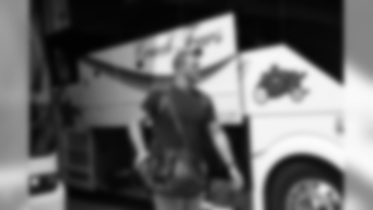 T Mike McGlinchey