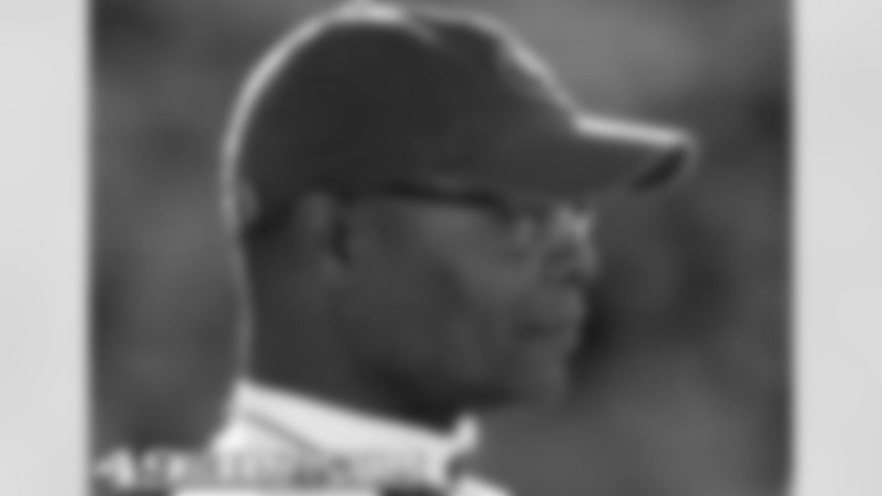 Head Coach Mike Singletary