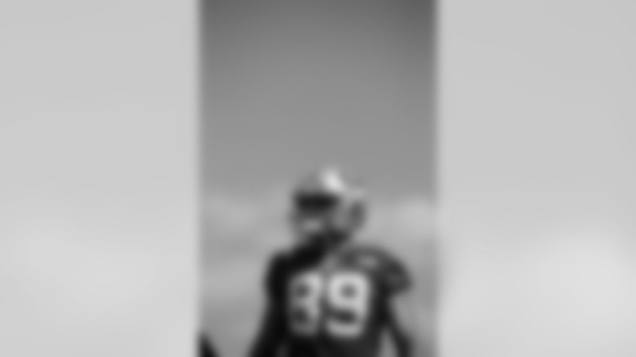 TE Vance McDonald