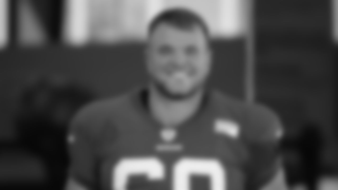 T Mike McGlinchey