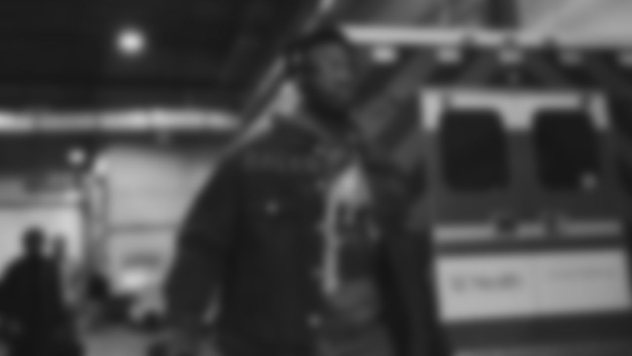 DL Samson Ebukam