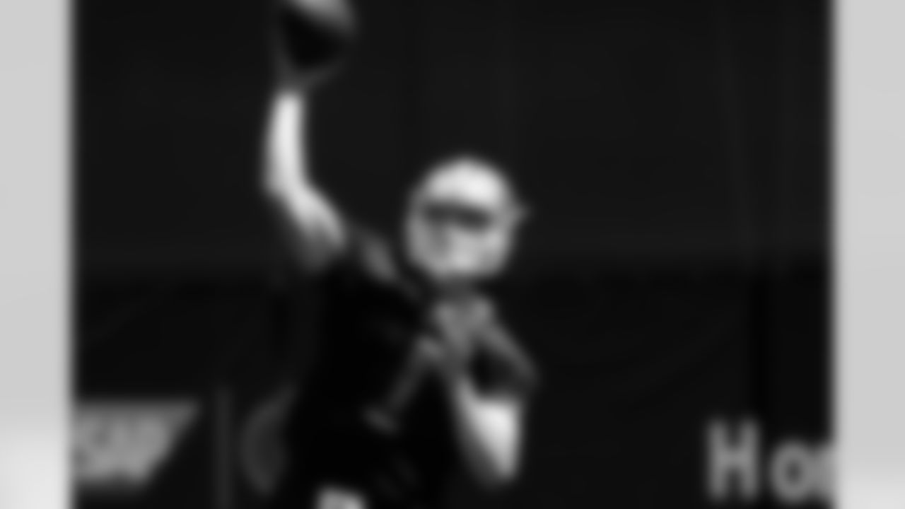 QB Nick Mullens