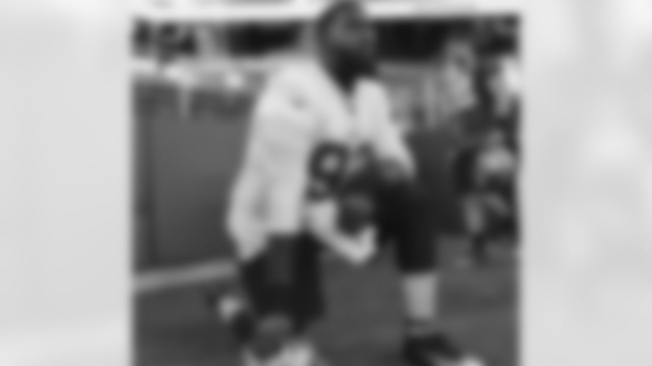 #92 Quinton Dial - DT