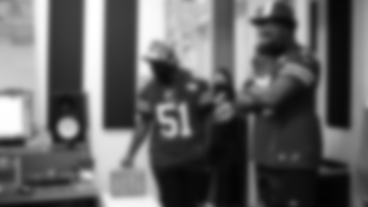 LB Azeez Al-Shaair, OL Spencer Burford