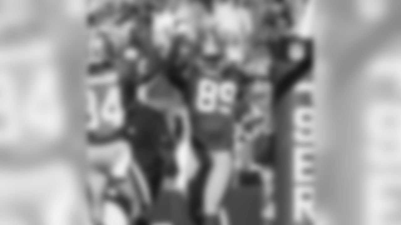 WR Jason Hill celebrates his first career touchdown