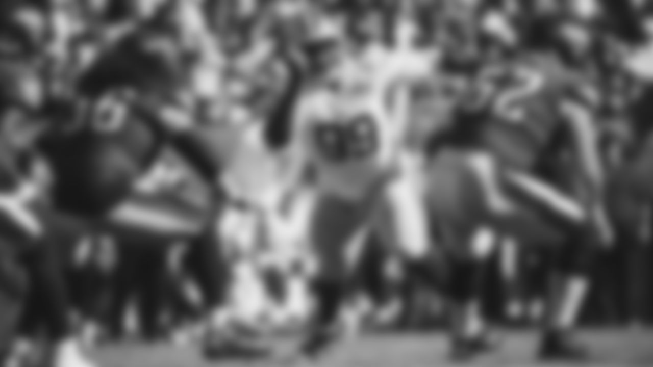 DL Javon Kinlaw
